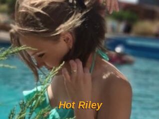 Hot_Riley